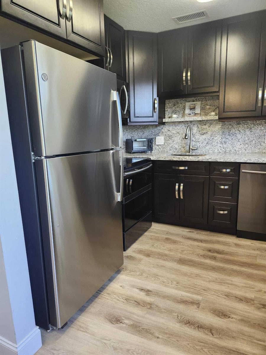 301 Farnham M # 301, Deerfield Beach, FL 33442 photo 10