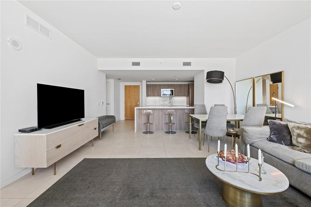 401 N Birch Road # 411, Fort Lauderdale, FL 33304 photo 6
