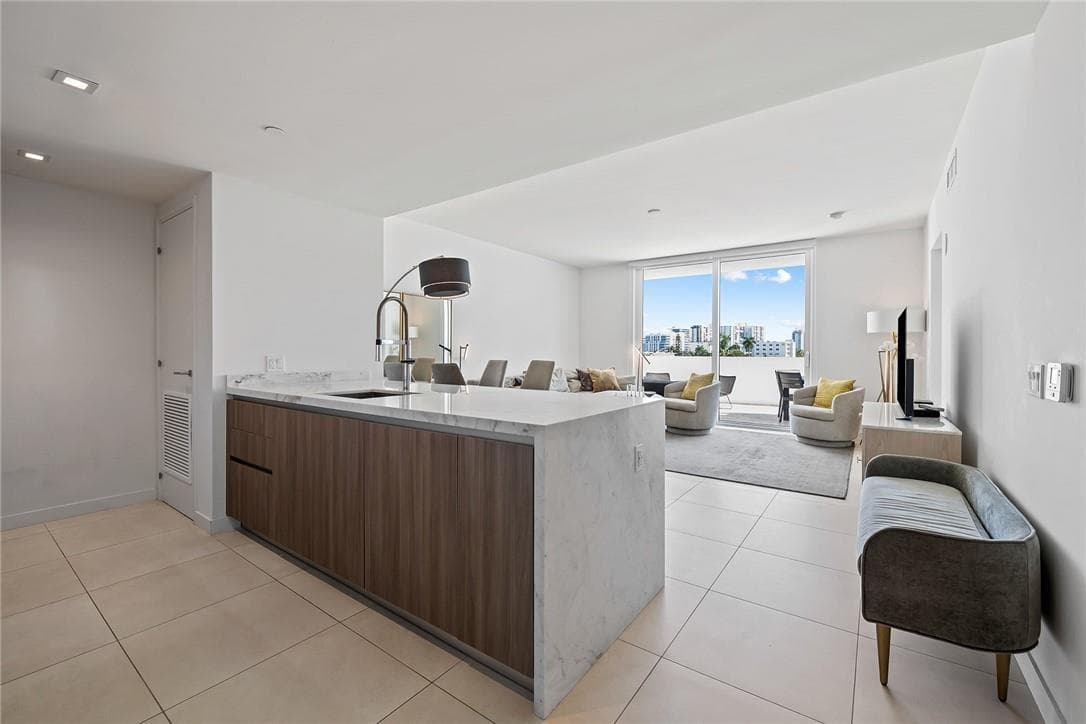 401 N Birch Road # 411, Fort Lauderdale, FL 33304 photo 8