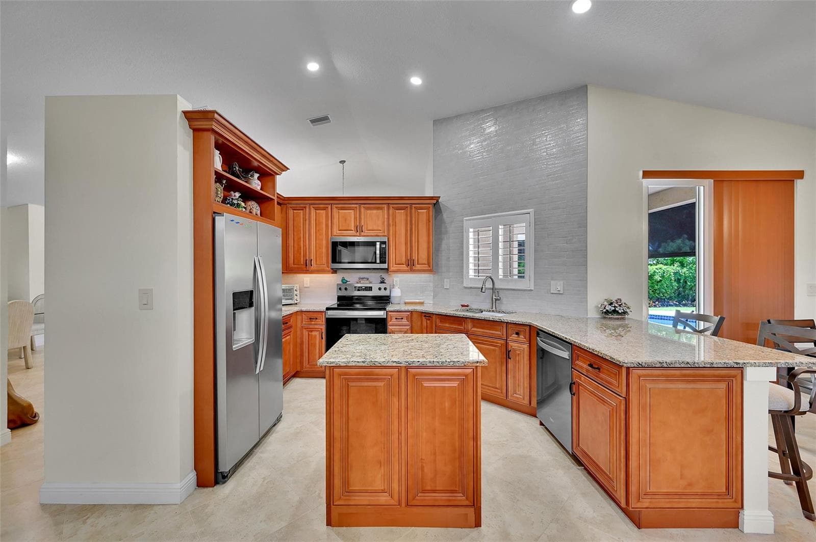 4910 NW 104th Avenue, Coral Springs, FL 33076 photo 9