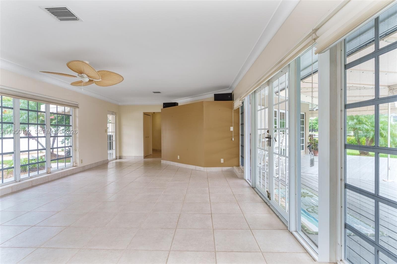 2130 NE 15th St, Fort Lauderdale, FL 33304 photo 12