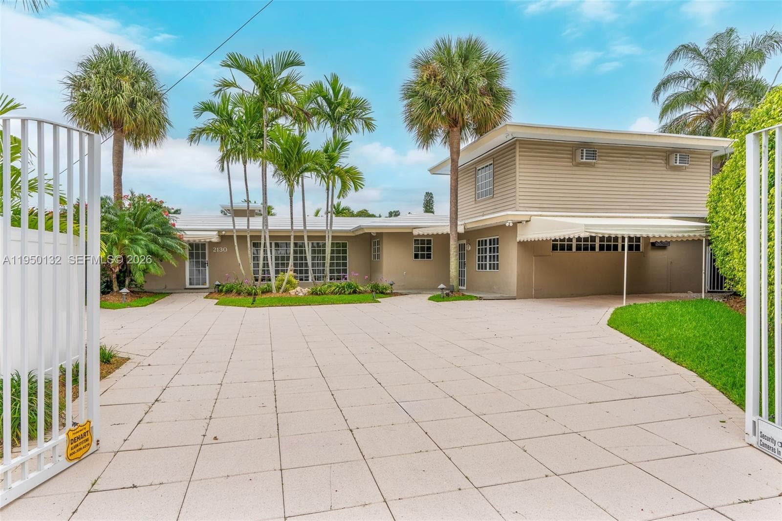 2130 NE 15th St, Fort Lauderdale, FL 33304 photo 9