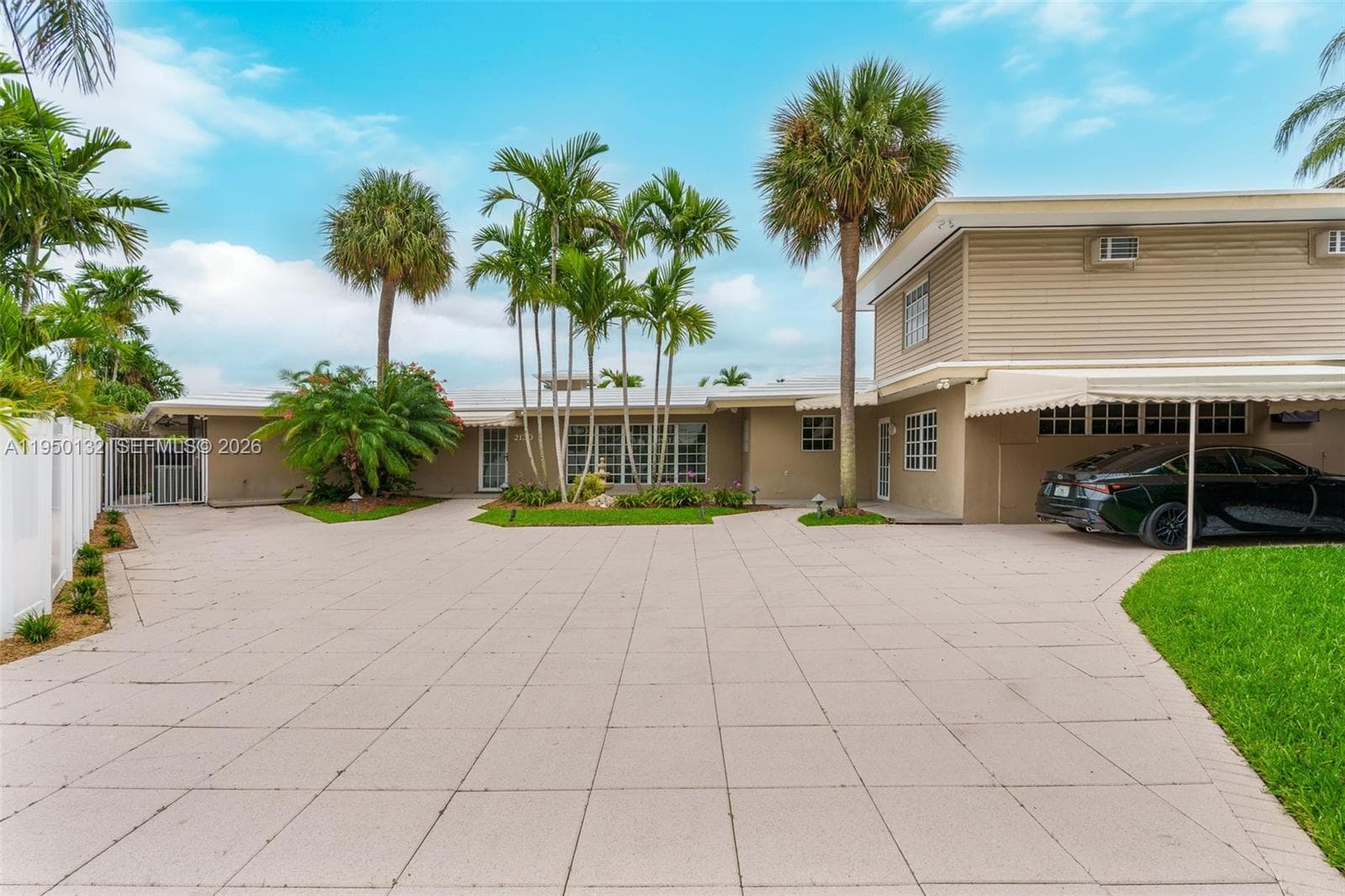 2130 NE 15th St, Fort Lauderdale, FL 33304 photo 10
