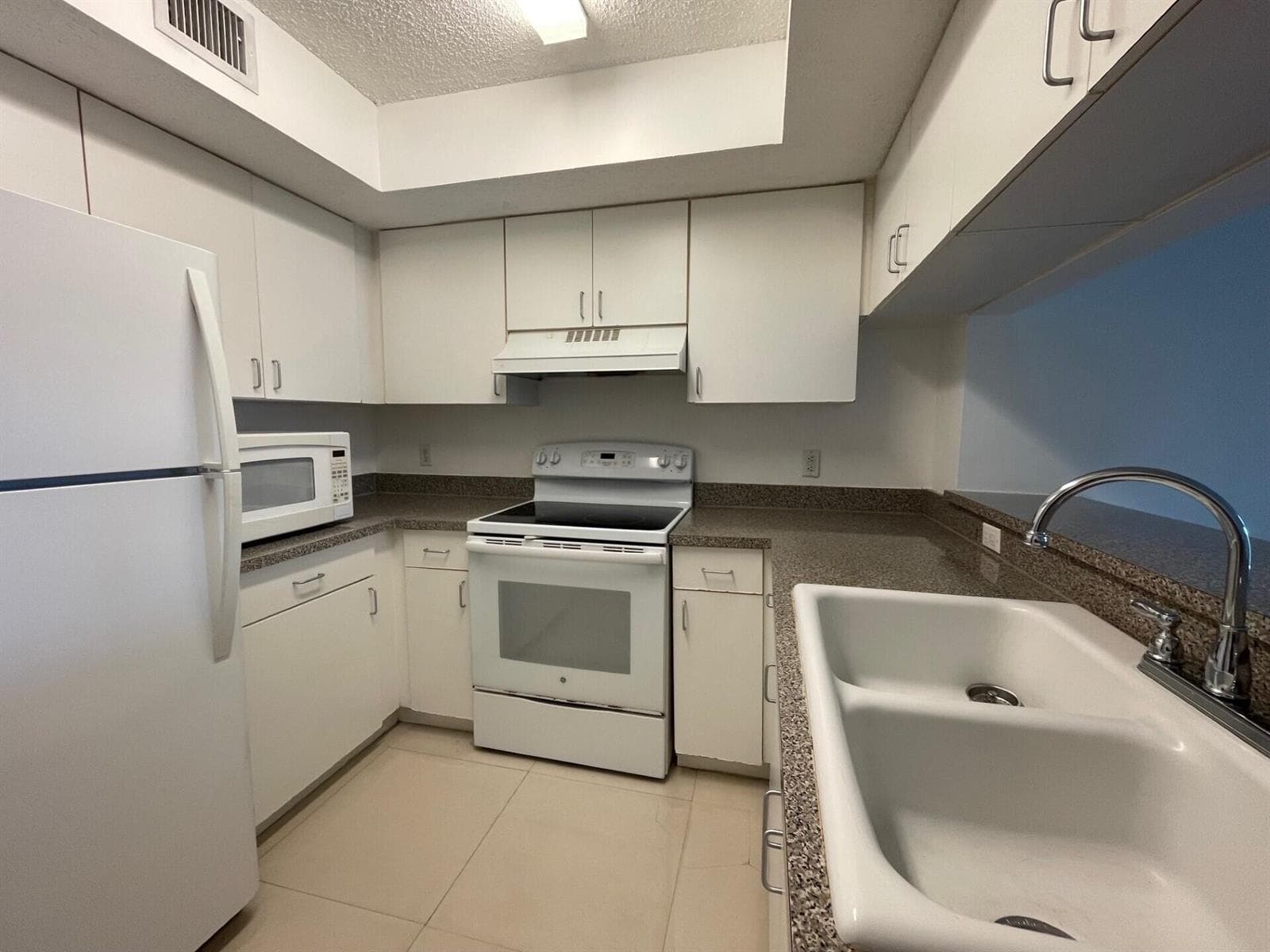 470 S Park Road # 302, Hollywood, FL 33021 photo 8