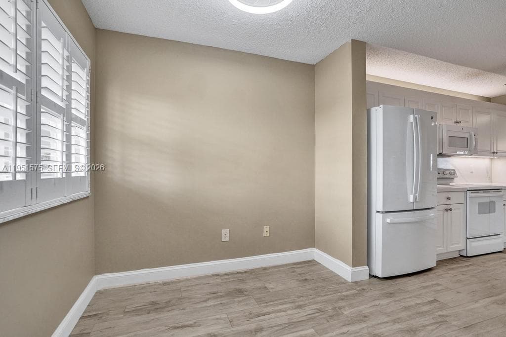 7763 Southampton Ter # 403, Tamarac, FL 33321 photo 6