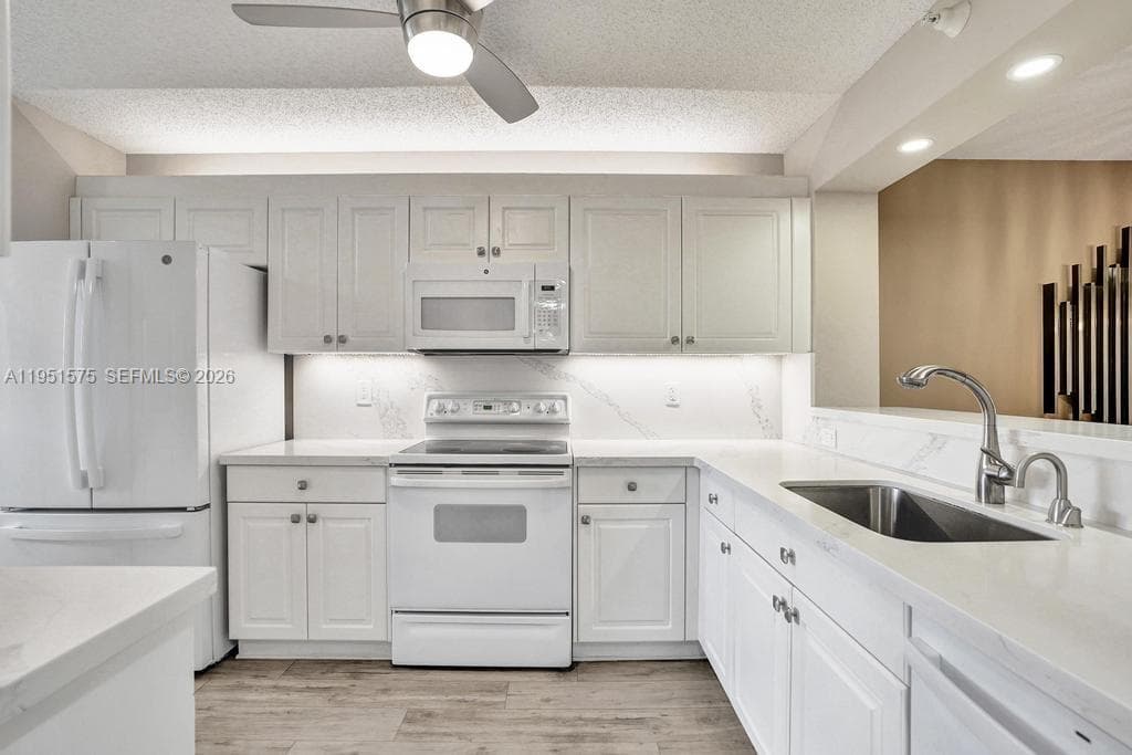 7763 Southampton Ter # 403, Tamarac, FL 33321 photo 12