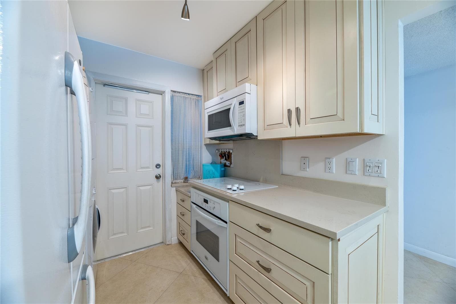 1021 Hillsboro Mile # G1, Hillsboro Beach, FL 33062 photo 10