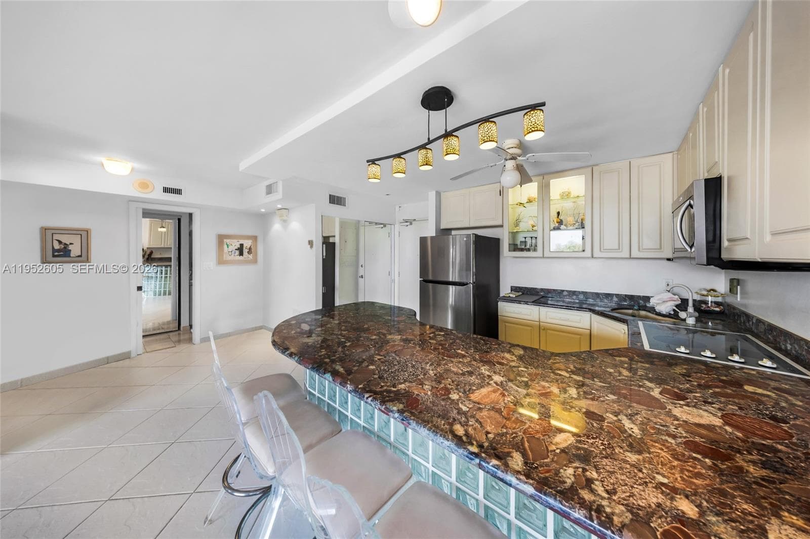 465 Ocean Dr # 419, Miami Beach, FL 33139 photo 8