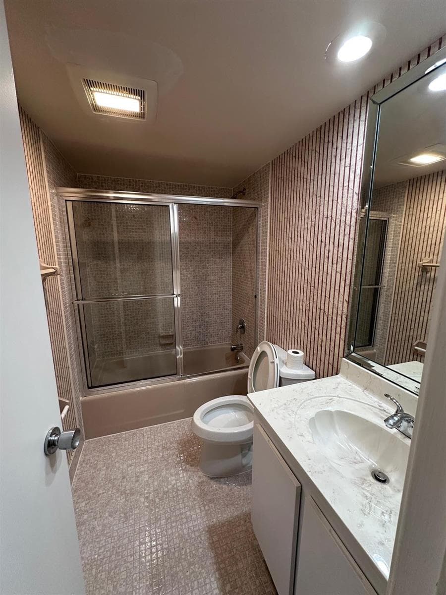 3850 Oaks Clubhouse Drive # 403, Pompano Beach, FL 33069 photo 12