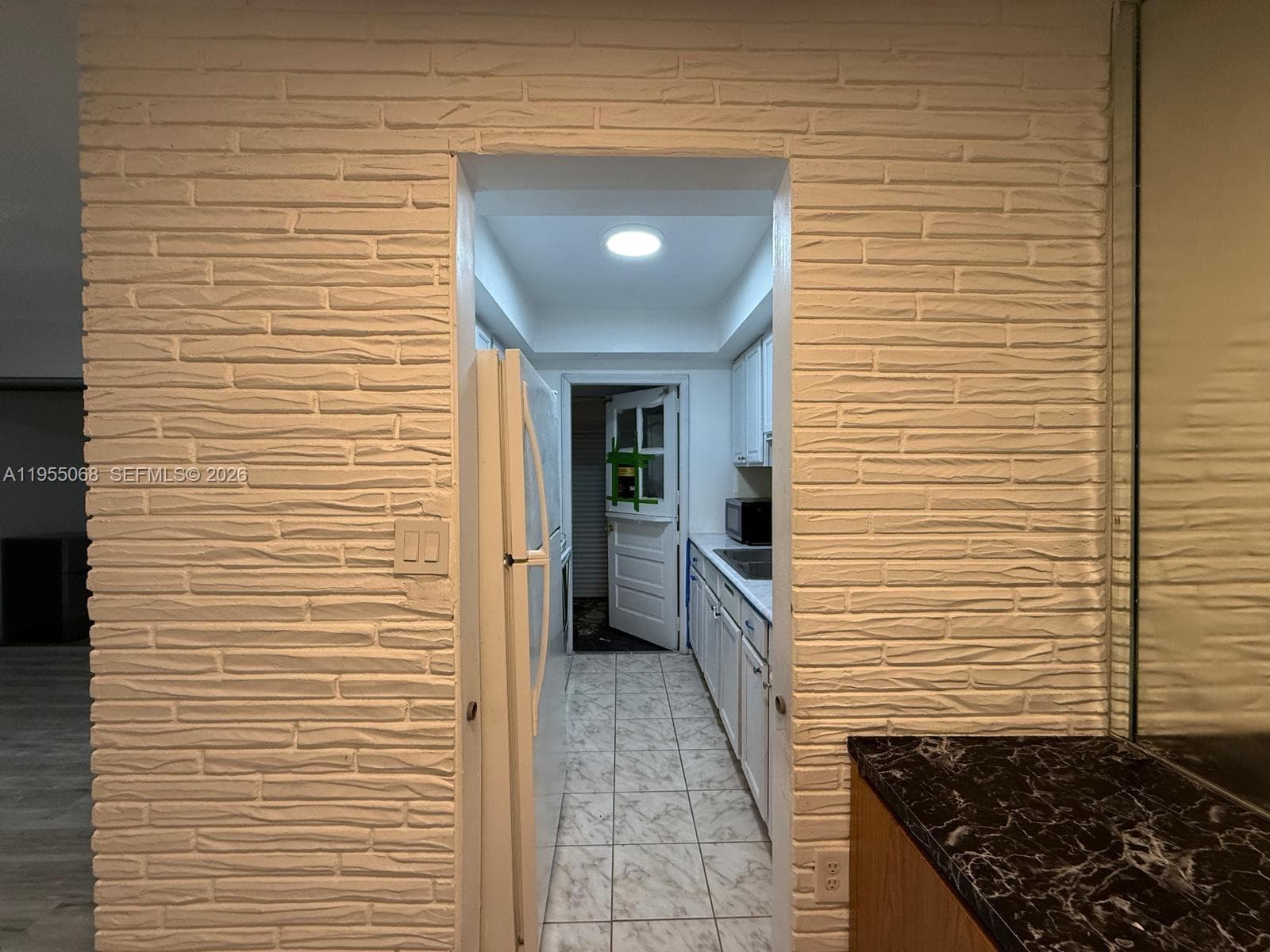 20490 NW 7th Ave # 15, Miami Gardens, FL 33169 photo 9