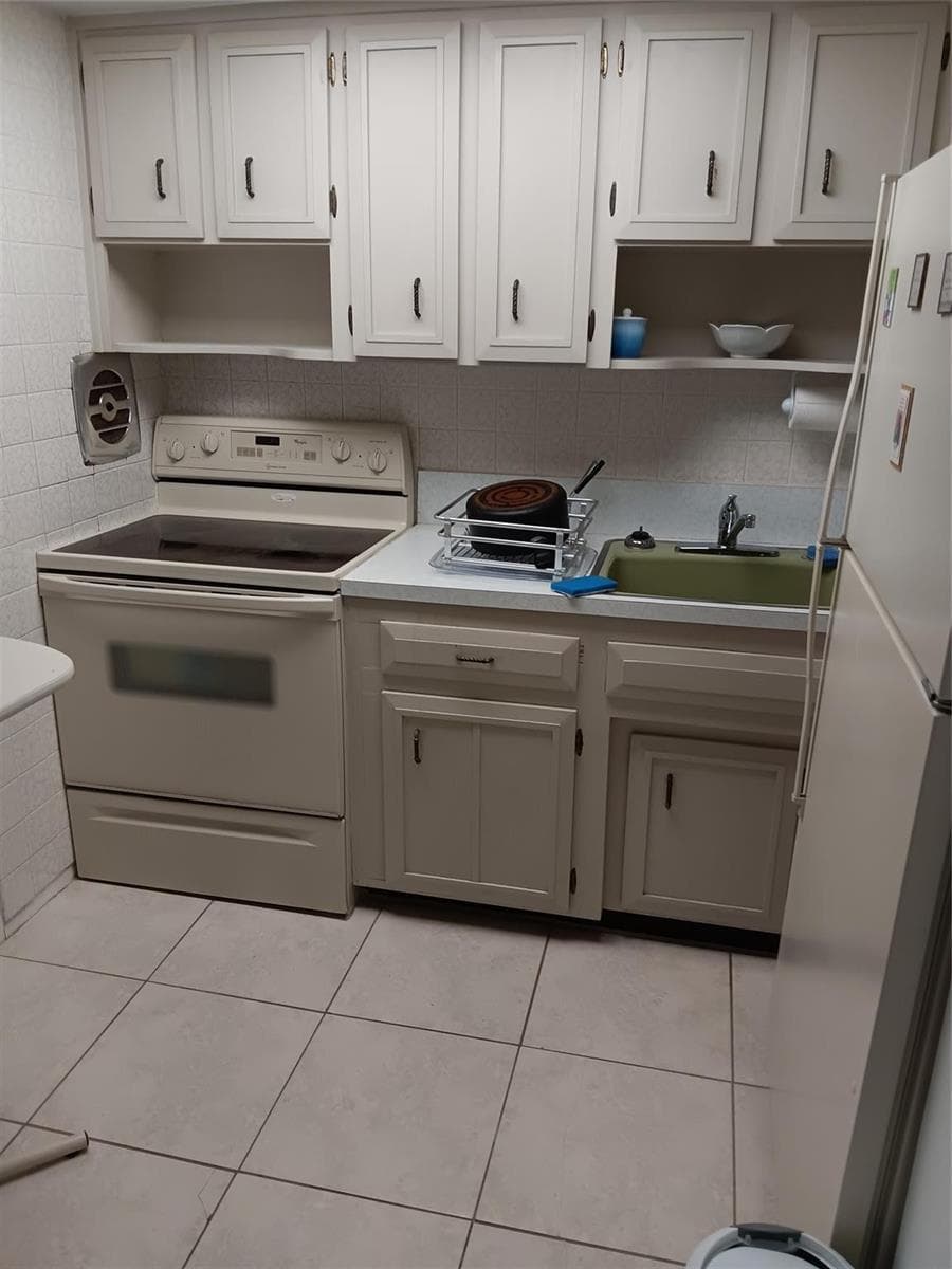 1110 N Riverside Drive # 26, Pompano Beach, FL 33062 photo 12