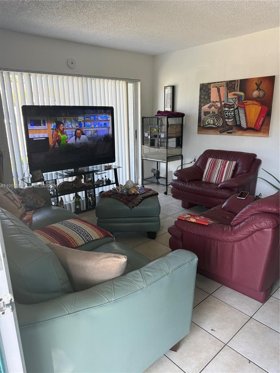 7120 NW 179th St # 105, Hialeah, FL 33015 photo 7