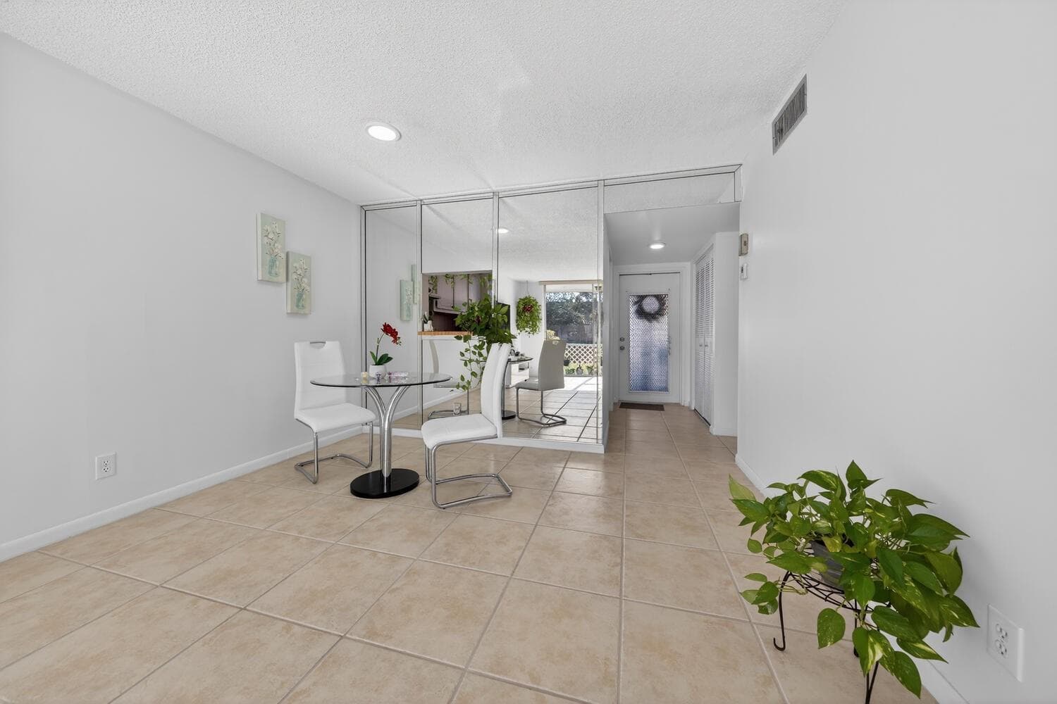 9281 Sunrise Lakes Boulevard # 107, Sunrise, FL 33322 photo 6