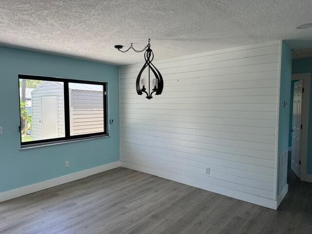 907 SE Lake Street, Stuart, FL 34994 photo 12