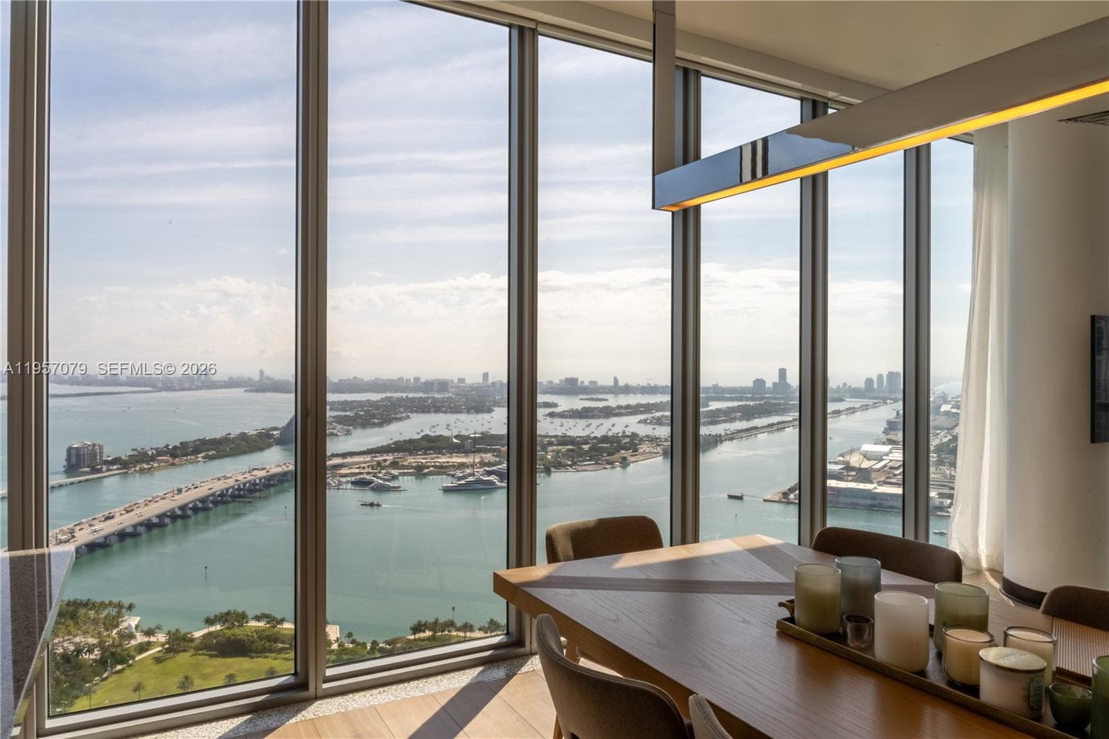 888 Biscayne Blvd # 5508, Miami, FL 33132 photo 6