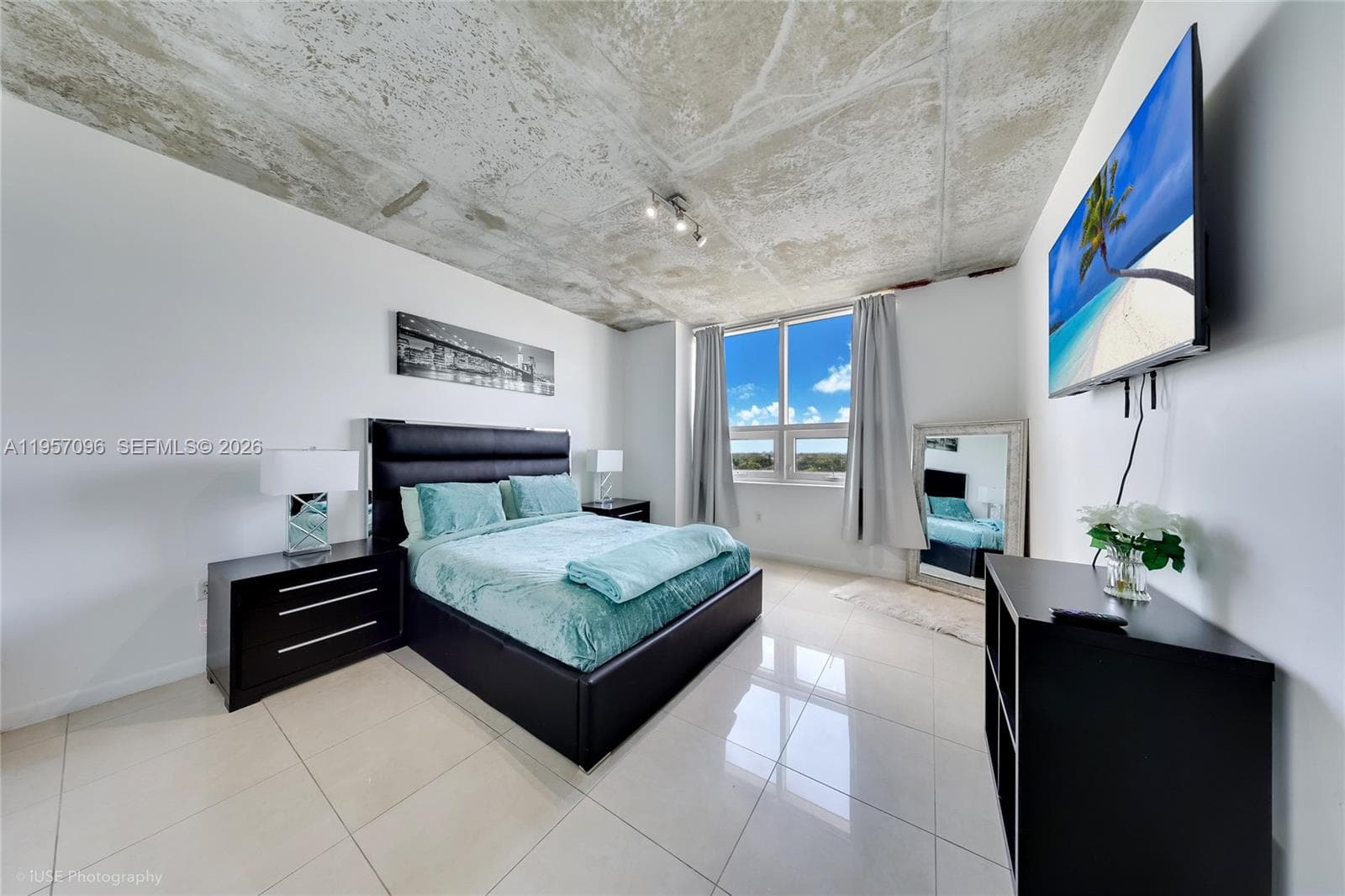 3250 NE 1st Ave # 811, Miami, FL 33137 photo 11