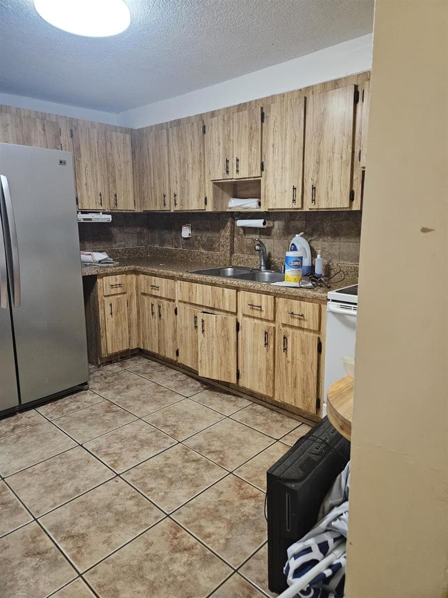 3500 NW 12th Street, Miami, FL 33125 photo 10