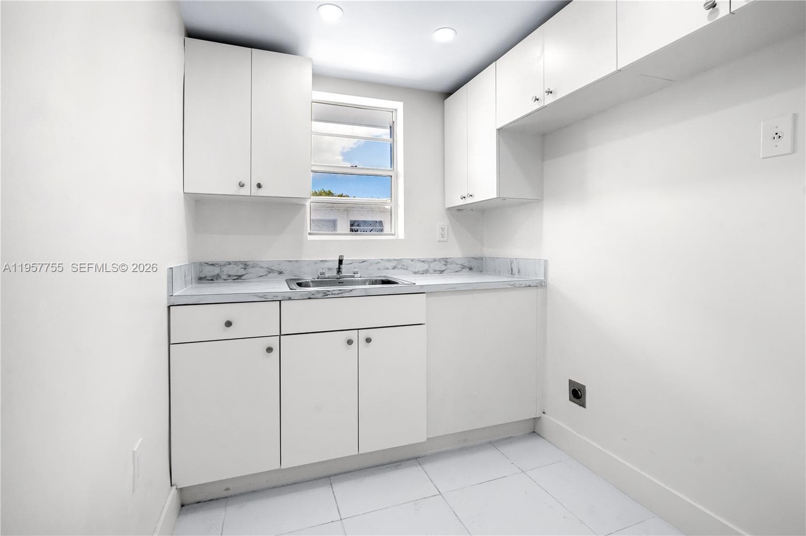 10375-35-55 SW 40th St # 0, Miami, FL 33165 photo 6