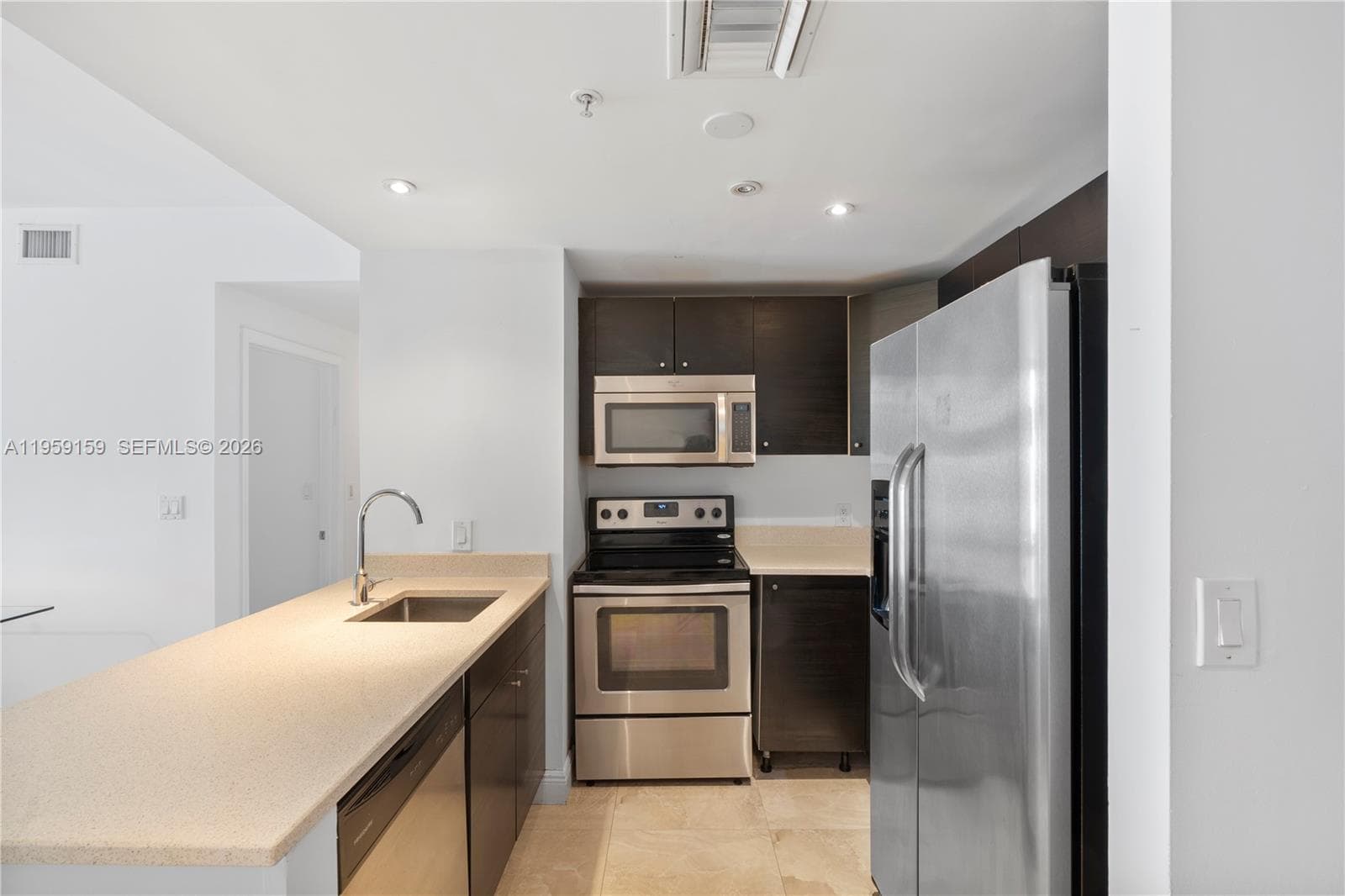 185 SE 14th Ter # 2602, Miami, FL 33131 photo 9