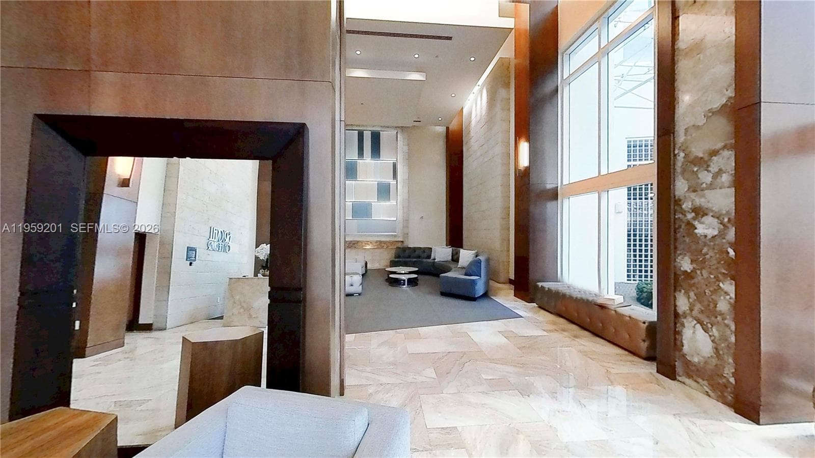 31 SE 5th St # 2408, Miami, FL 33131 photo 8