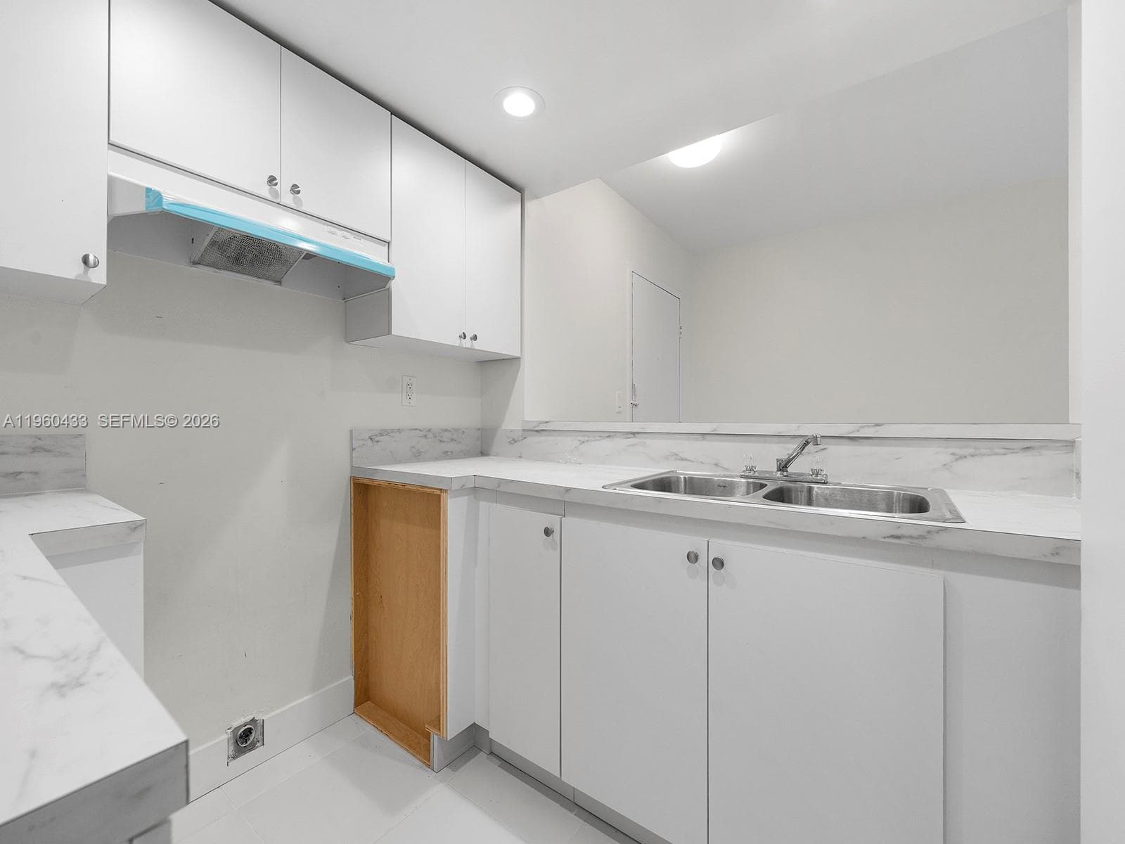 1750 NW 27th Ave # 0, Miami, FL 33125 photo 9