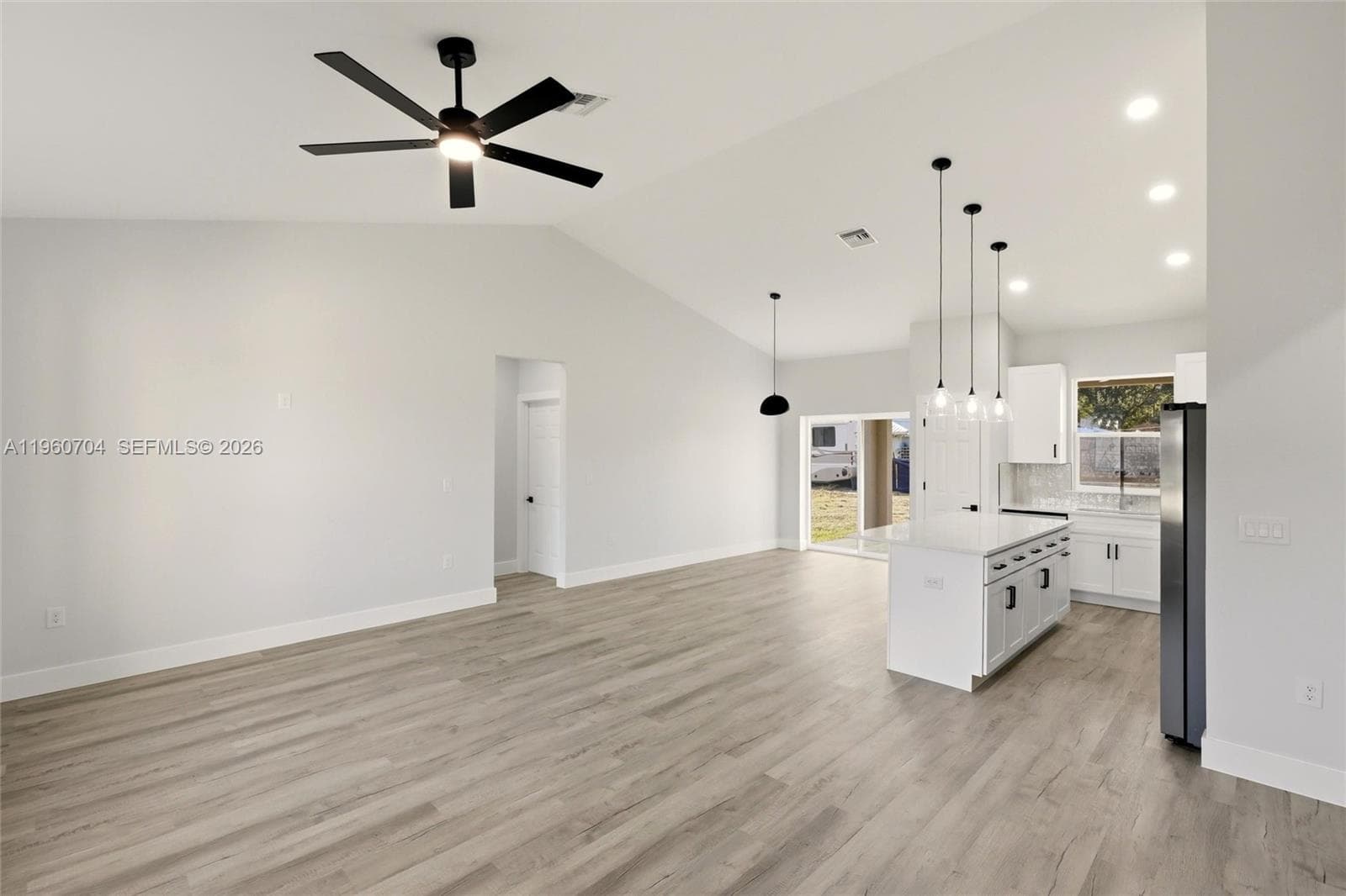 3825 Citroen Dr, Sebring, FL 33872 photo 6