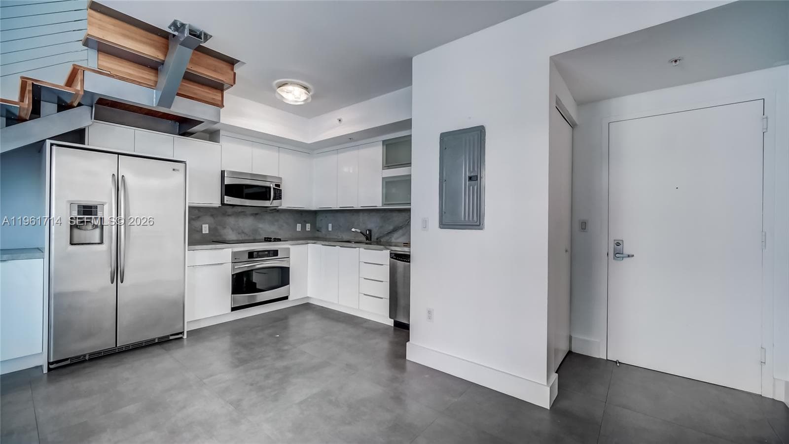 90 SW 3rd St # TH706, Miami, FL 33130 photo 9