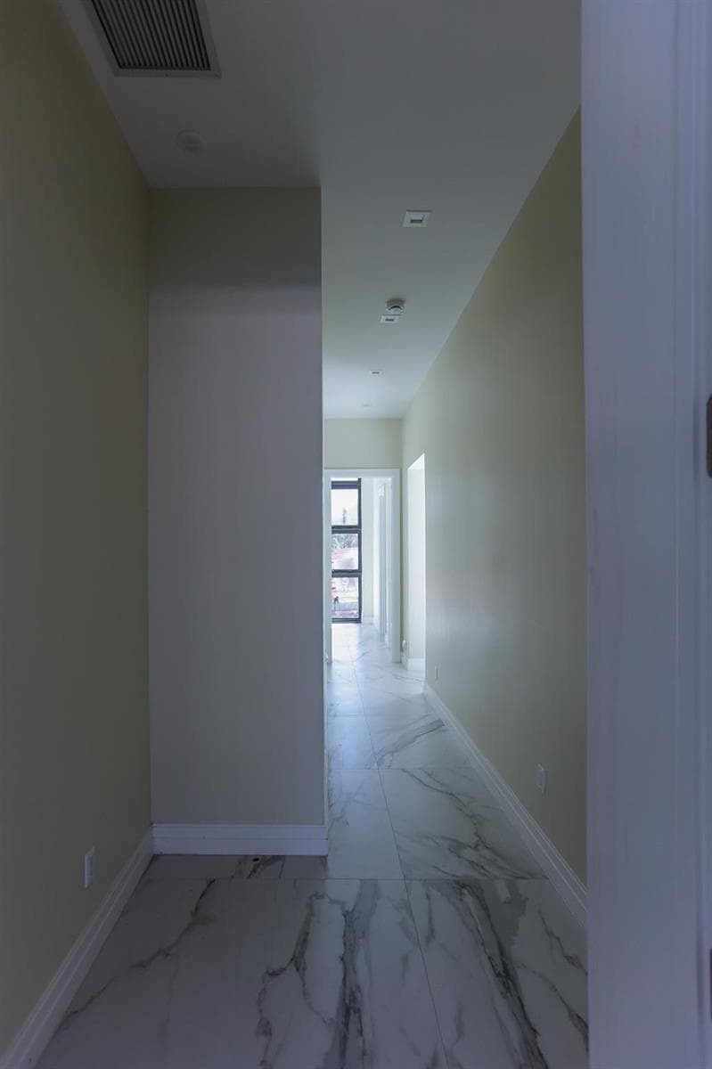 2421 NE 201st Street, Miami, FL 33180 photo 12