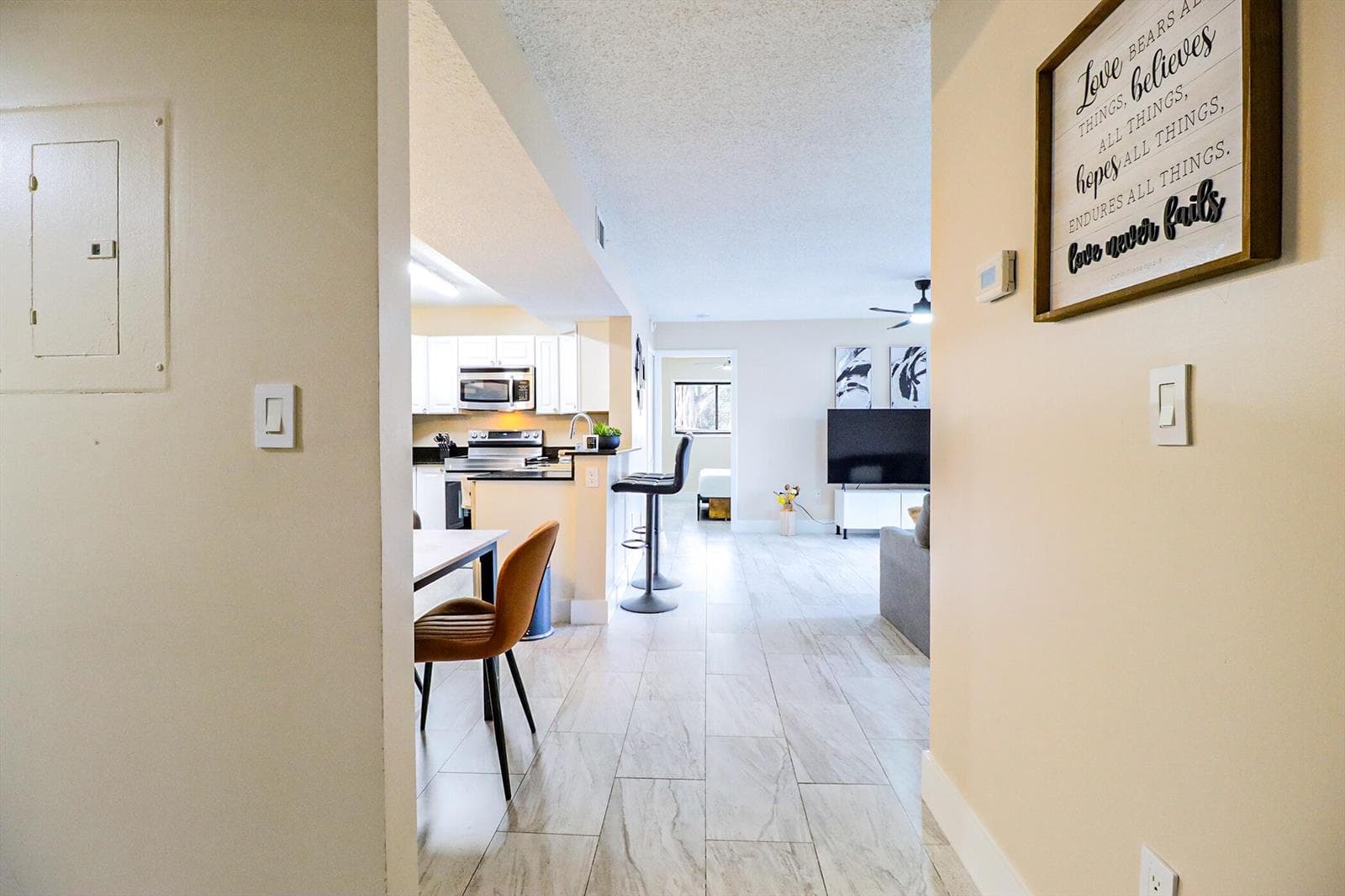 450 Palm Circle # 106, Pembroke Pines, FL 33025 photo 6