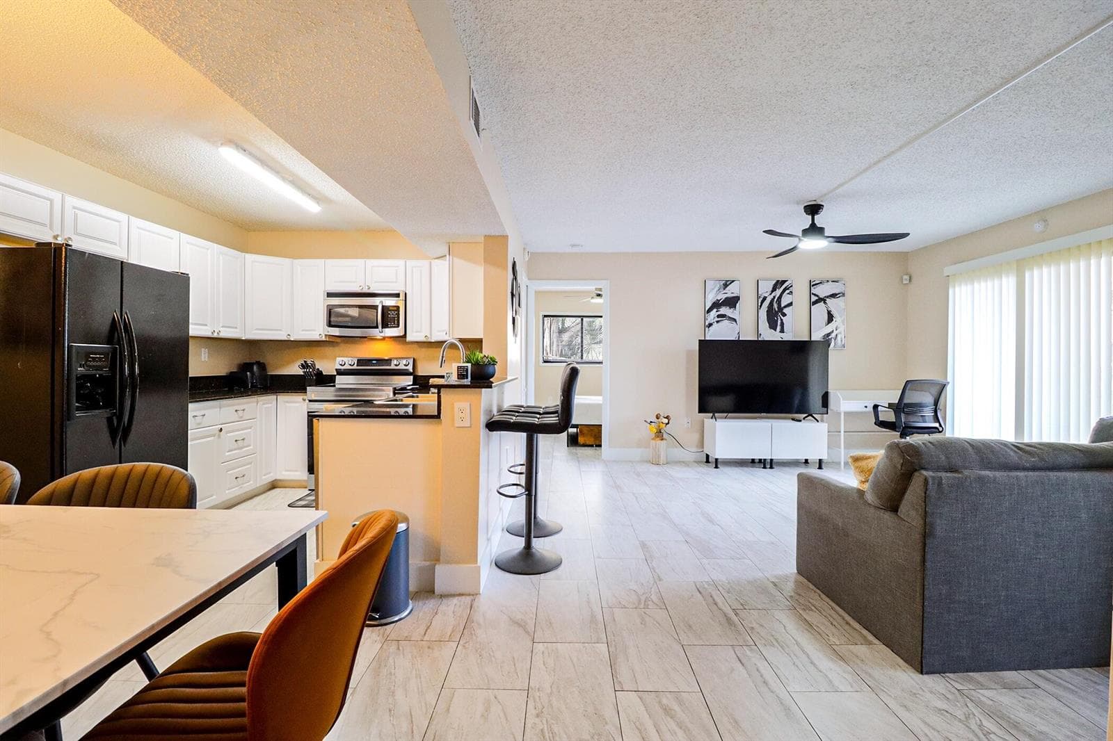 450 Palm Circle # 106, Pembroke Pines, FL 33025 photo 7