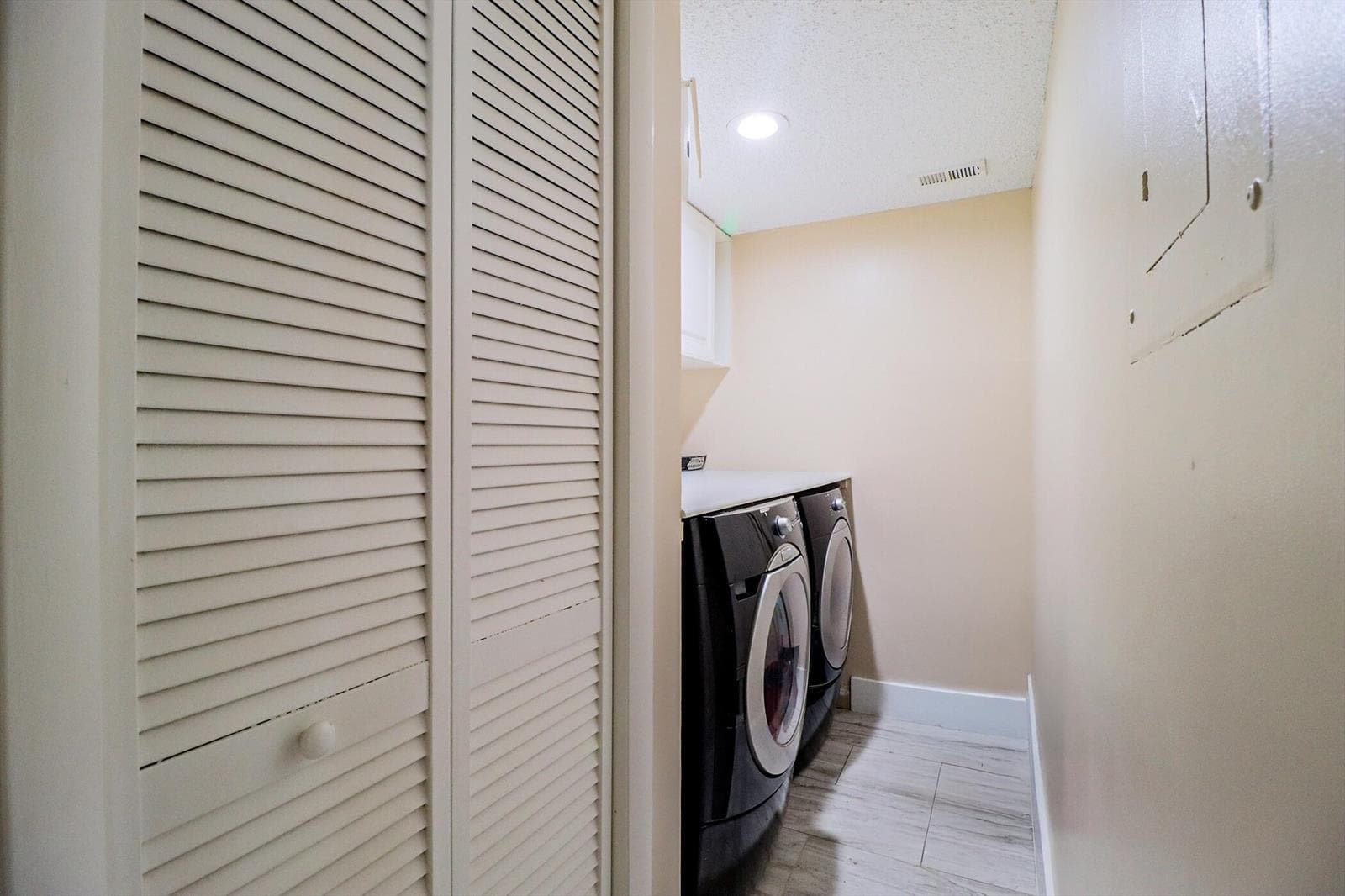 450 Palm Circle # 106, Pembroke Pines, FL 33025 photo 9