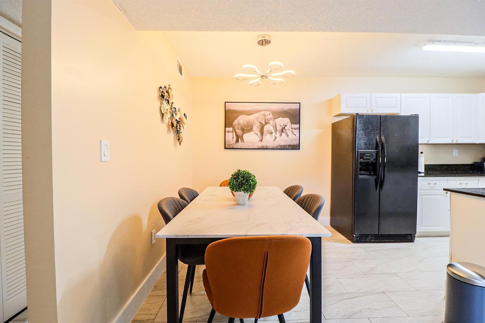450 Palm Circle # 106, Pembroke Pines, FL 33025 photo 10