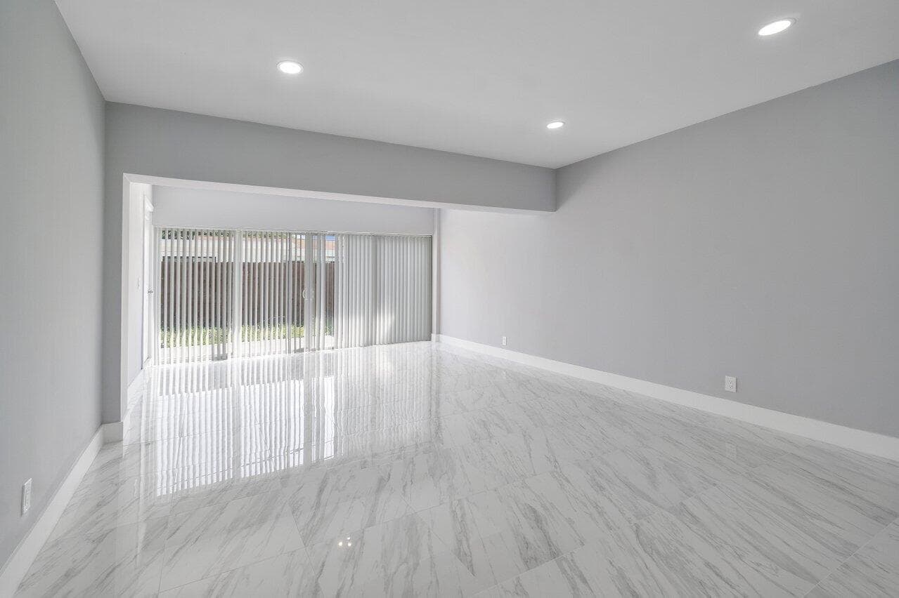 708-710 NE 23rd Avenue, Pompano Beach, FL 33062 photo 11
