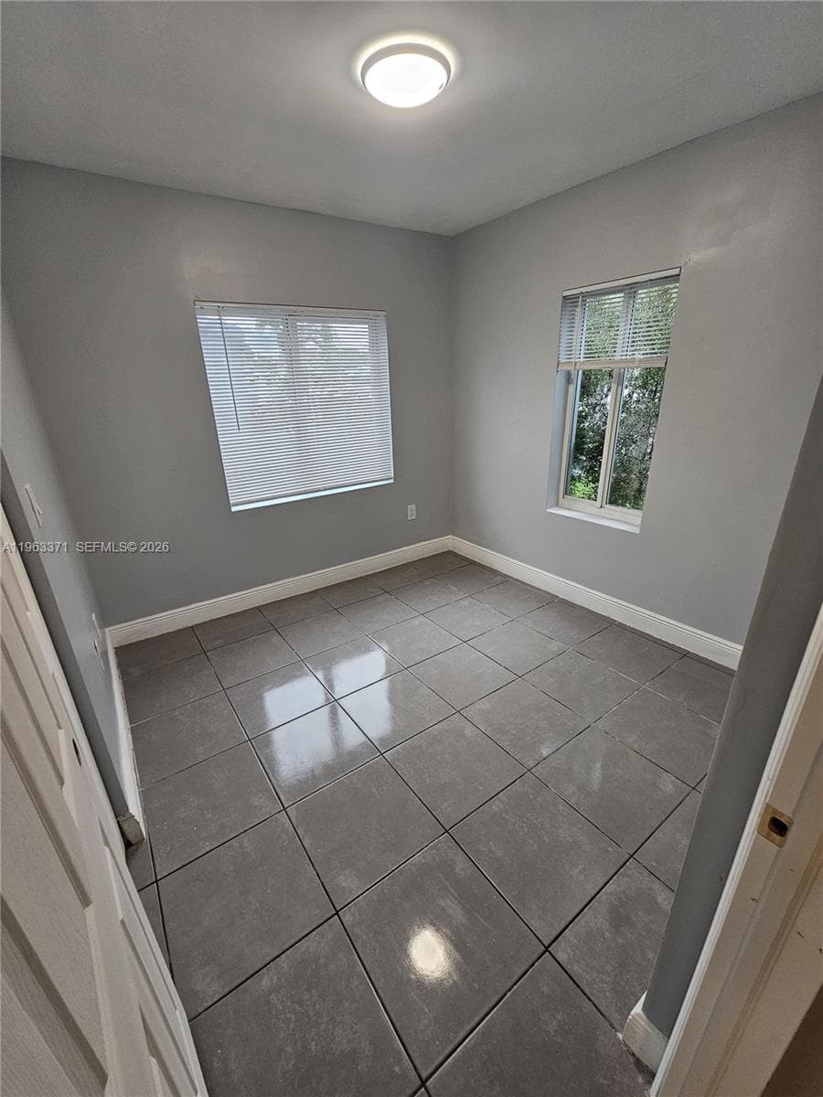 1128 NW 101st St, Miami, FL 33150 photo 10