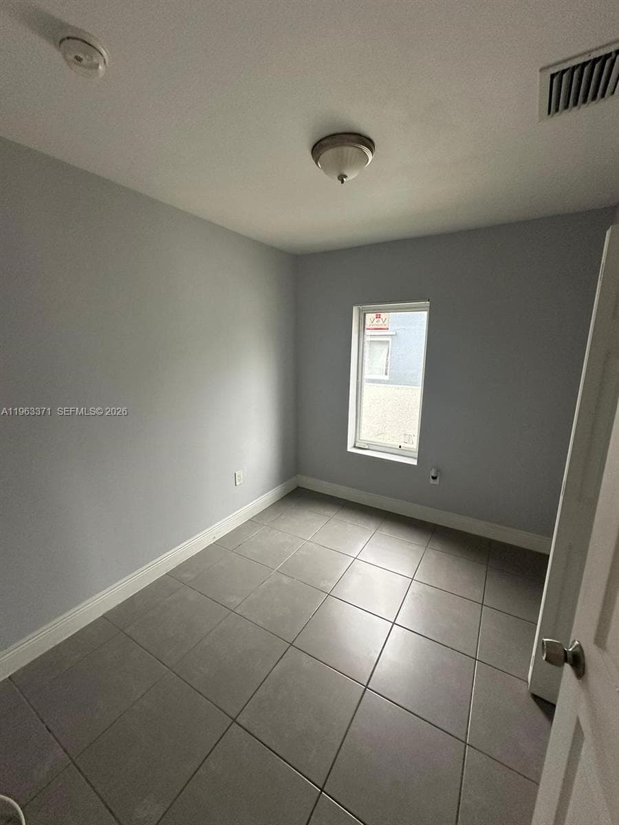 1128 NW 101st St, Miami, FL 33150 photo 8