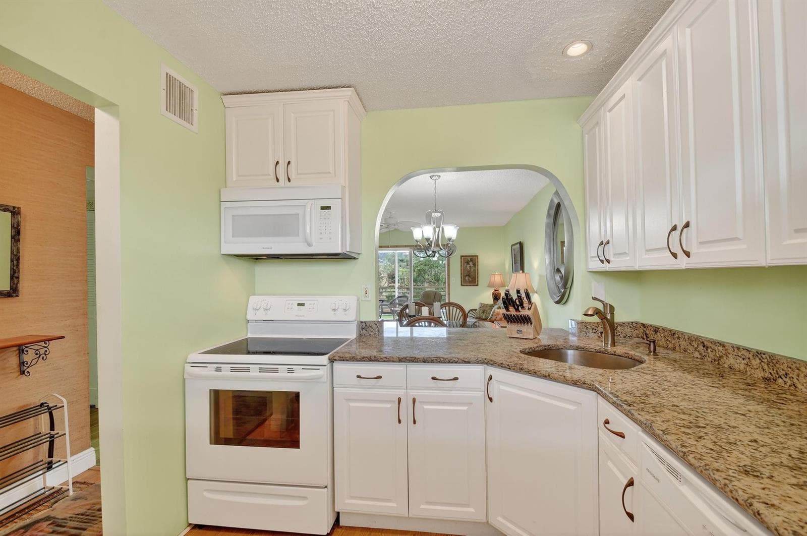 2856 Garden Drive # 310, Lake Worth, FL 33461 photo 9
