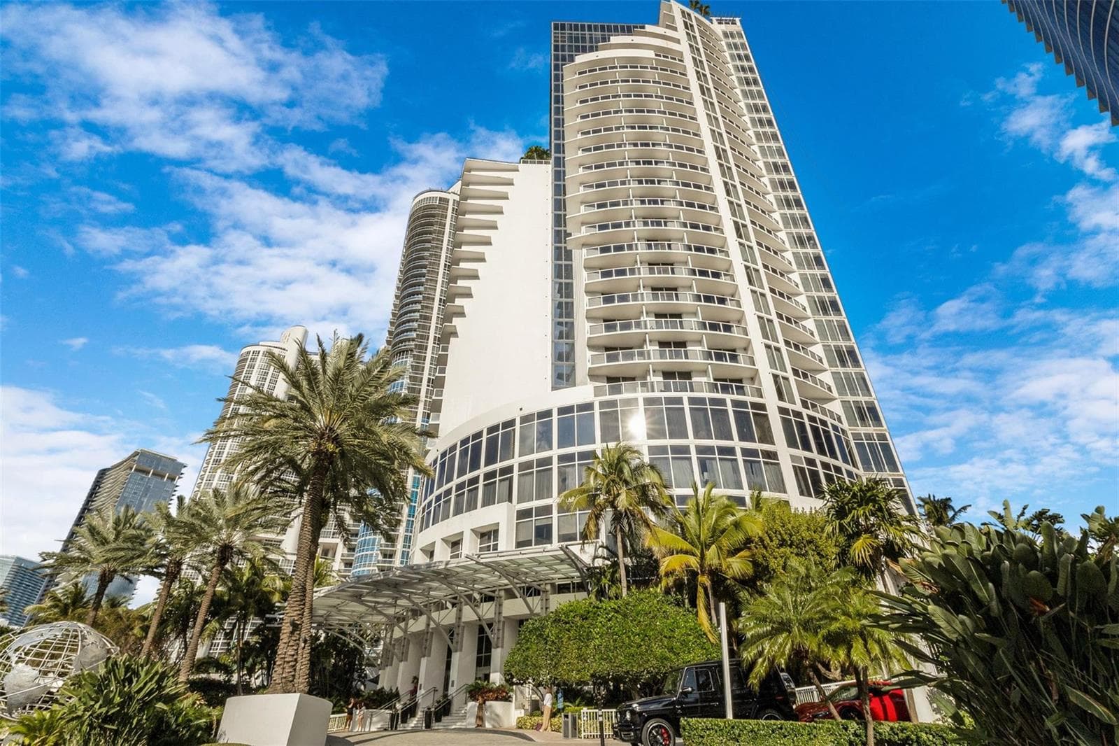 18001 Collins Avenue # 2615, Sunny Isles Beach, FL 33160 photo 2