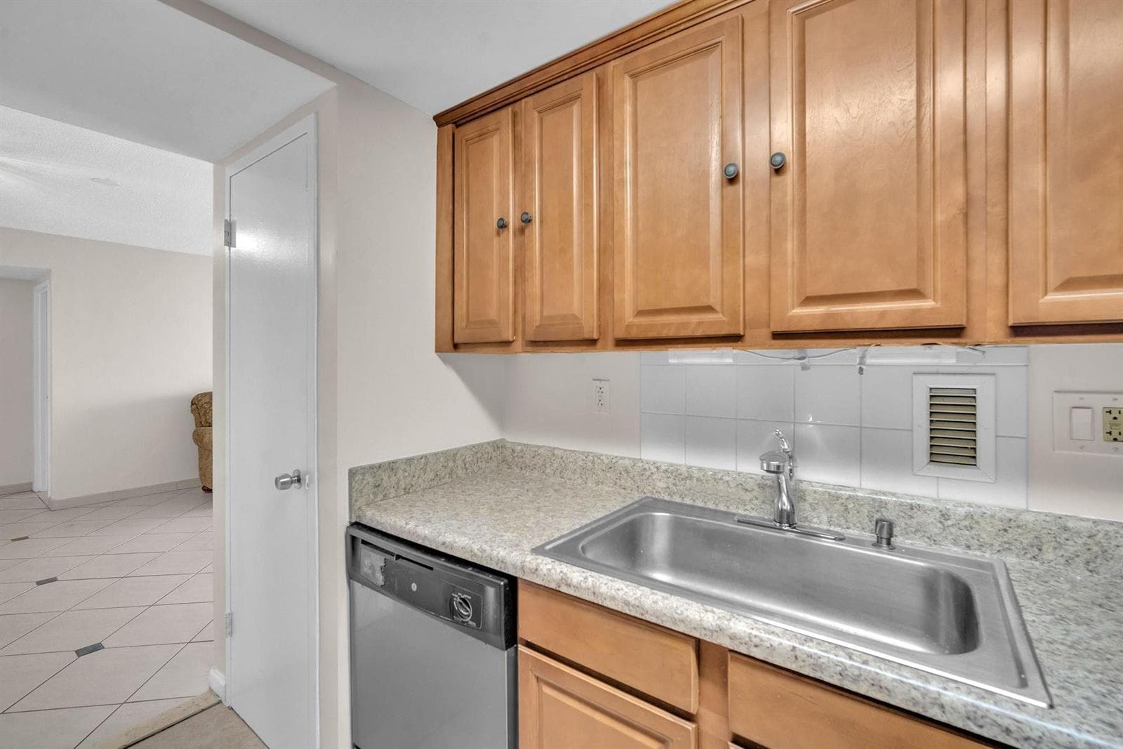 1865 79th Street Causeway # 11-N, North Bay Village, FL 33141 photo 9