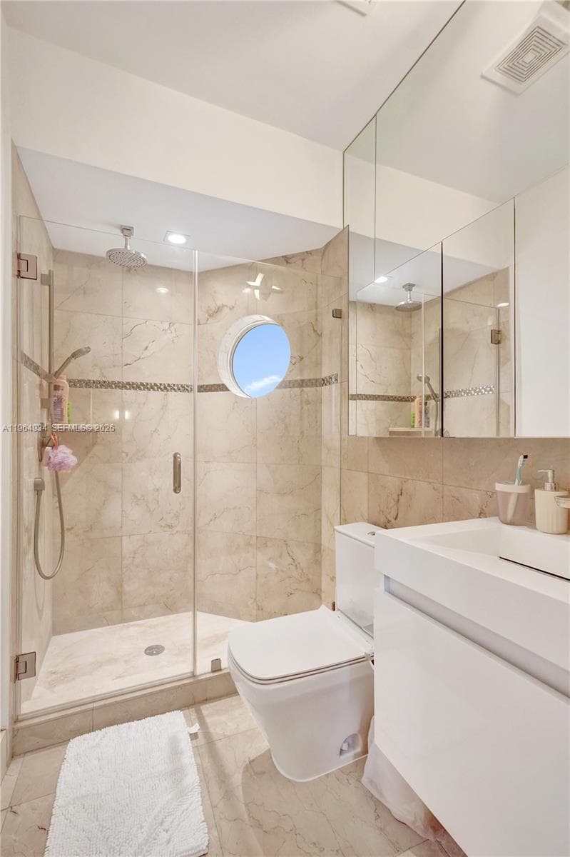 1662 Diplomat Dr, Miami, FL 33179 photo 13