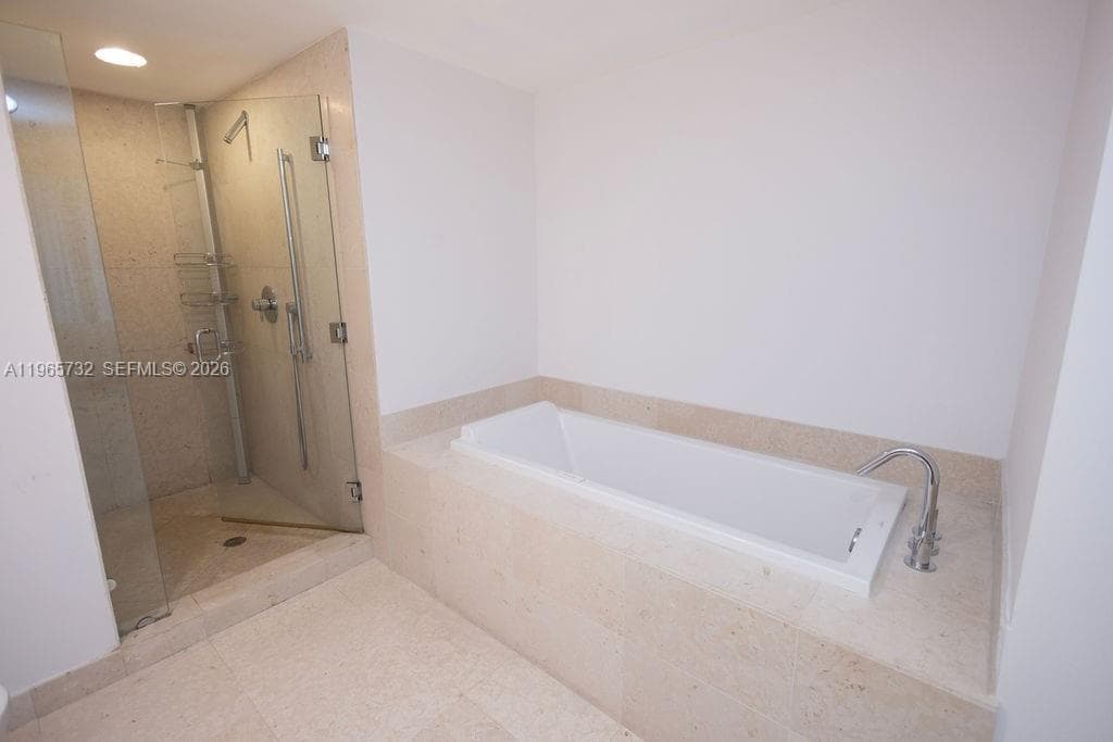 475 Brickell Ave # 1715, Miami, FL 33131 photo 12