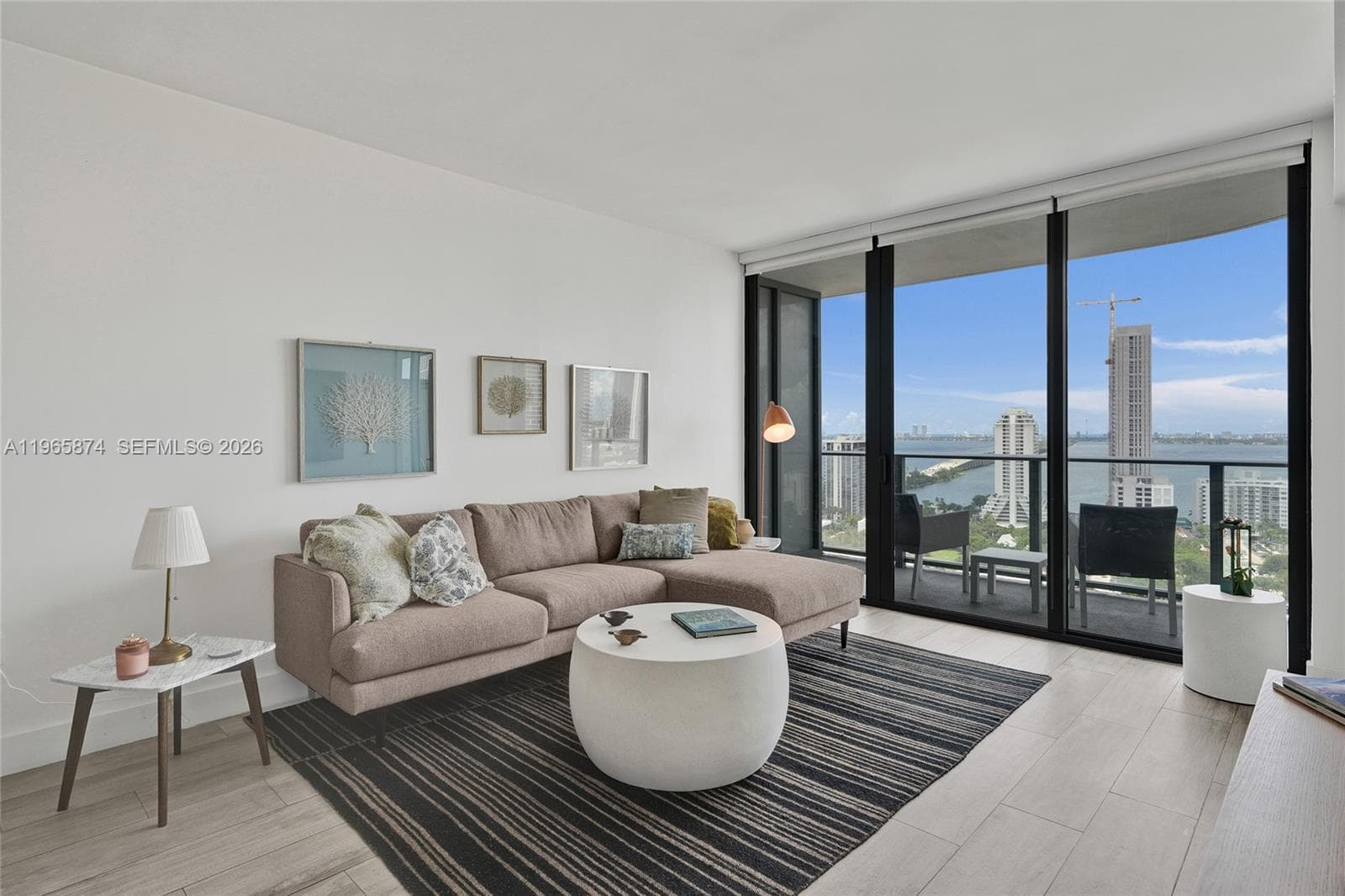 121 NE 34th St # 2205, Miami, FL 33137 photo 2