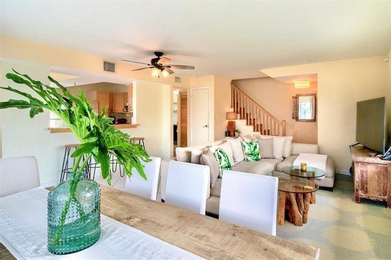 355 Virginia Street, Hollywood, FL 33019 photo 12