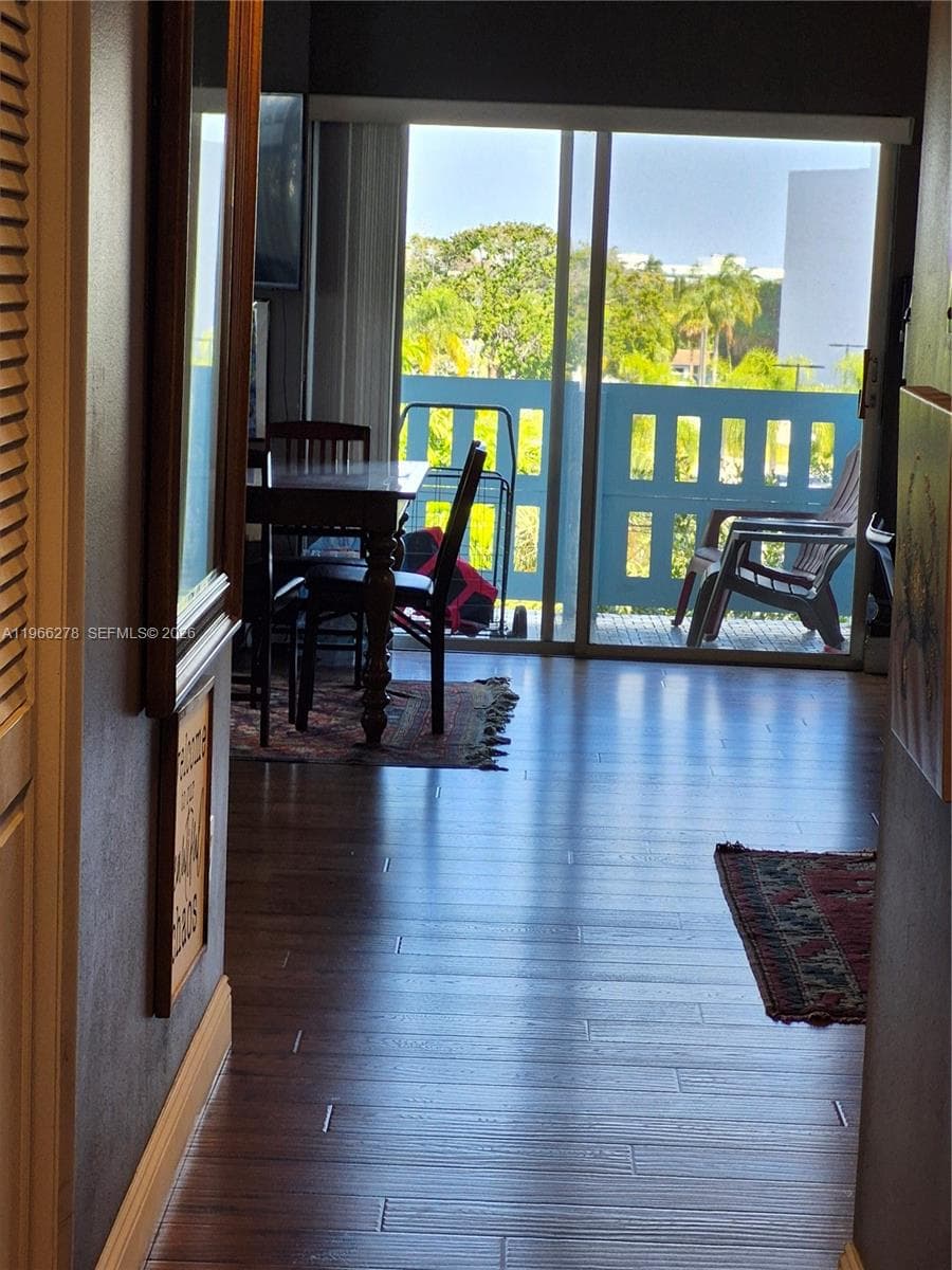 4001 Hillcrest Dr # 416, Hollywood, FL 33021 photo 9