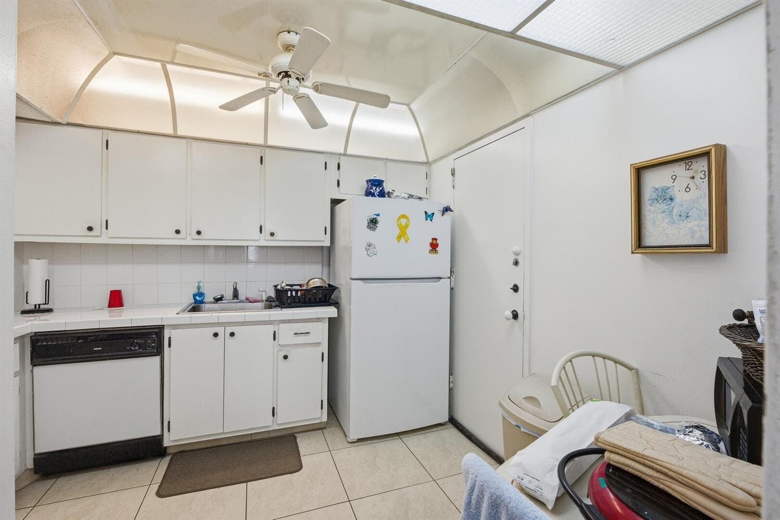 401 Golden Isles Drive # 1009, Hallandale Beach, FL 33009 photo 11