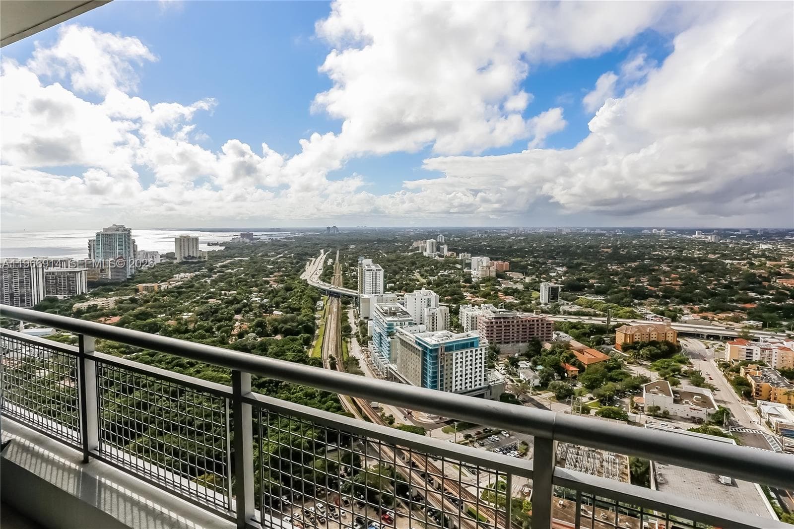 60 SW 13th St # 3404, Miami, FL 33130 photo 11