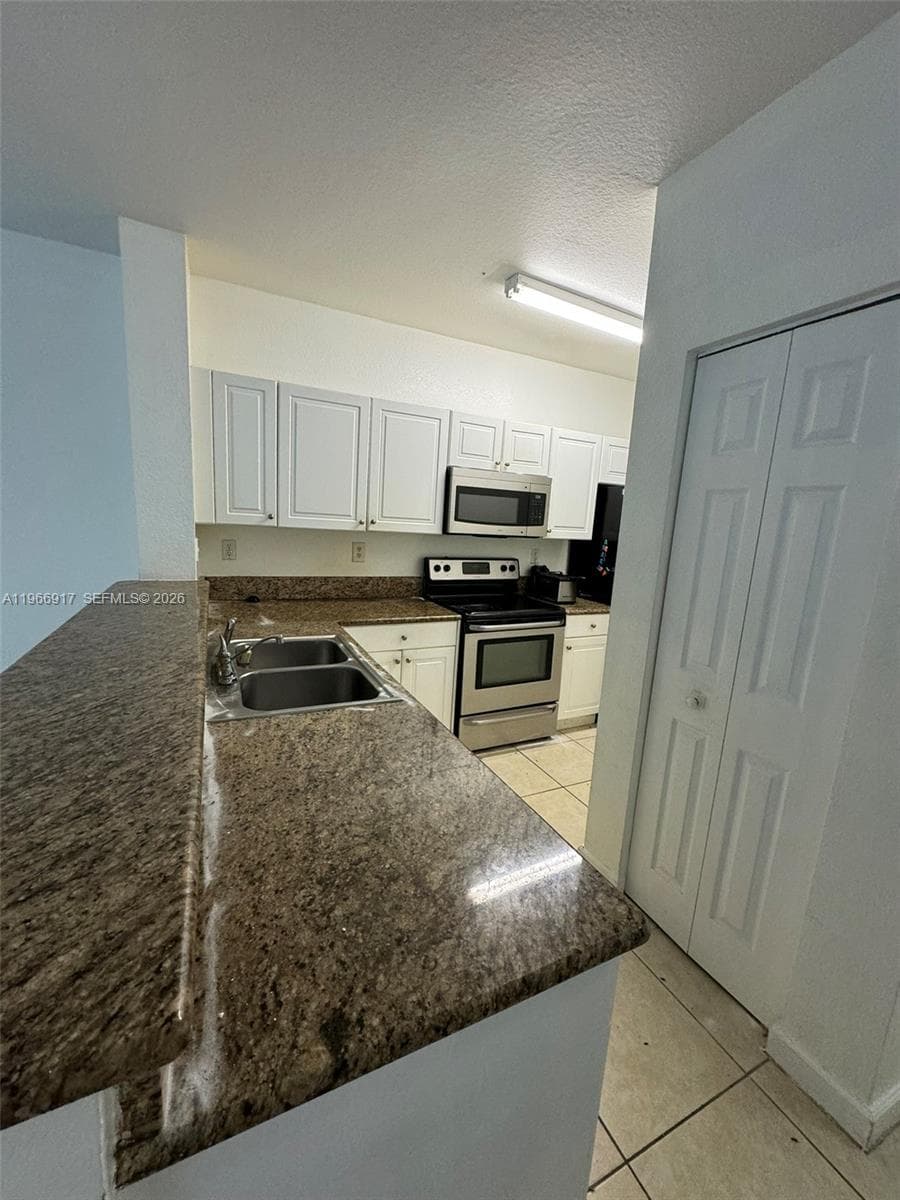 9257 SW 227th St # 11, Cutler Bay, FL 33190 photo 6