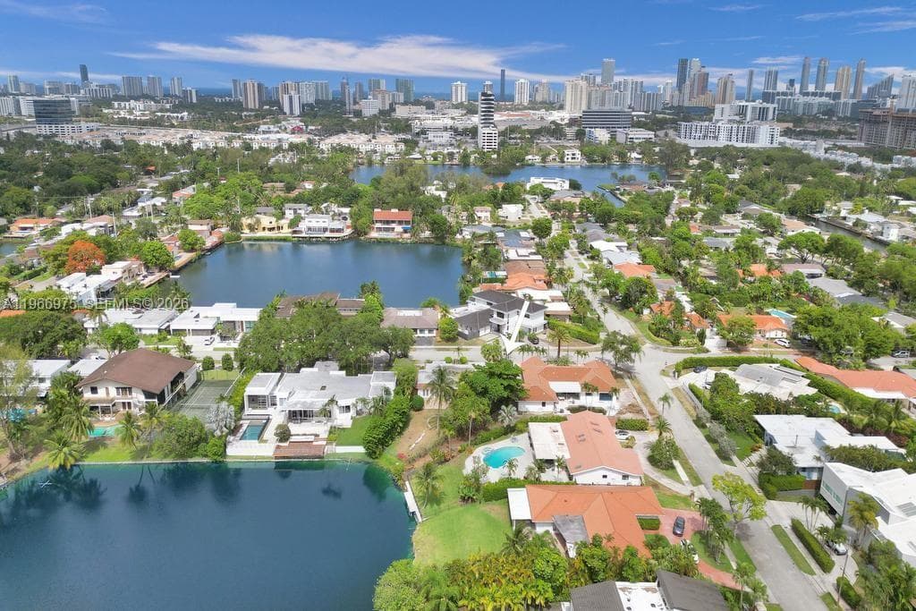 19710 NE 23rd Ave, Miami, FL 33180 photo 8