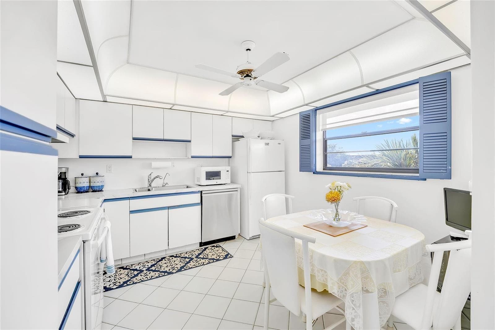 4975 E Sabal Palm Boulevard # 408, Tamarac, FL 33319 photo 8