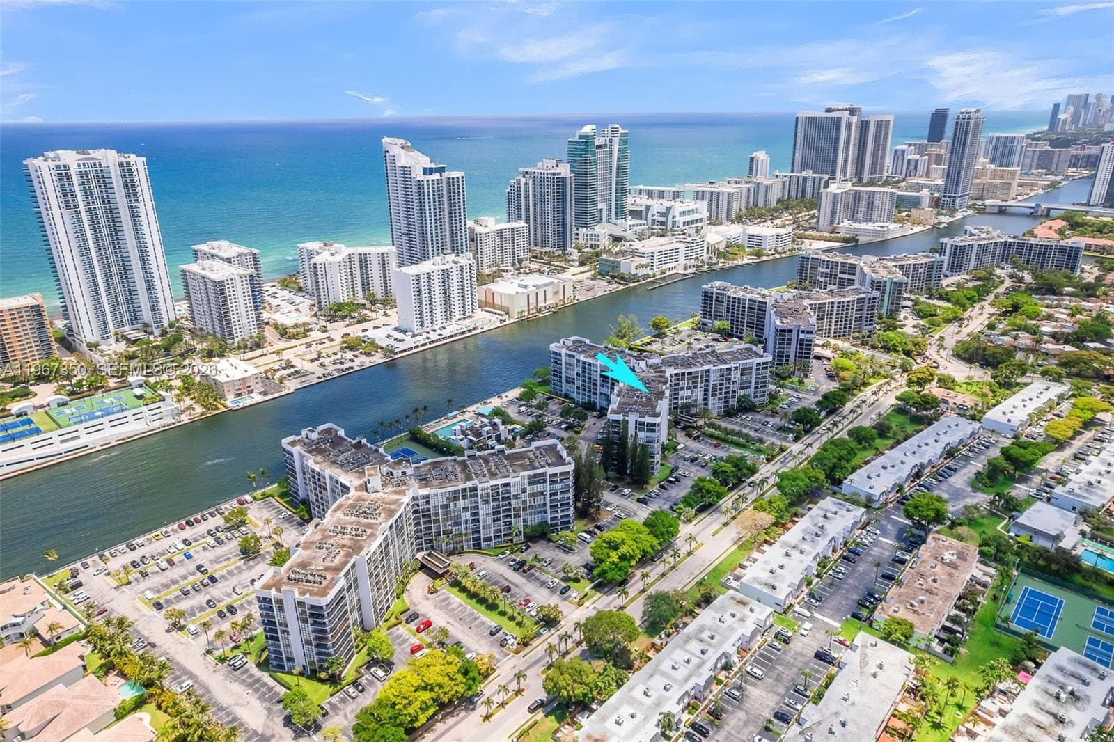 800 Parkview Dr # 1007, Hallandale Beach, FL 33009 photo 2