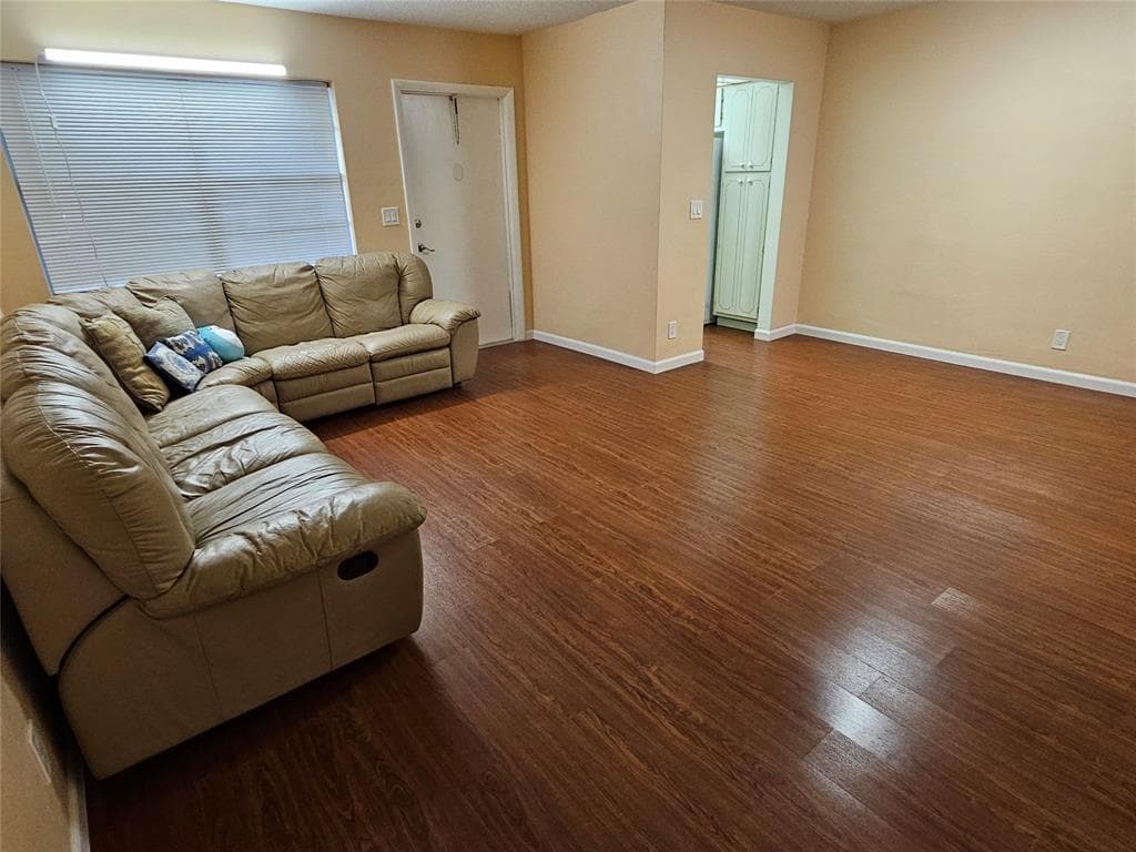 580 Egret Drive # 310, Hallandale Beach, FL 33009 photo 5